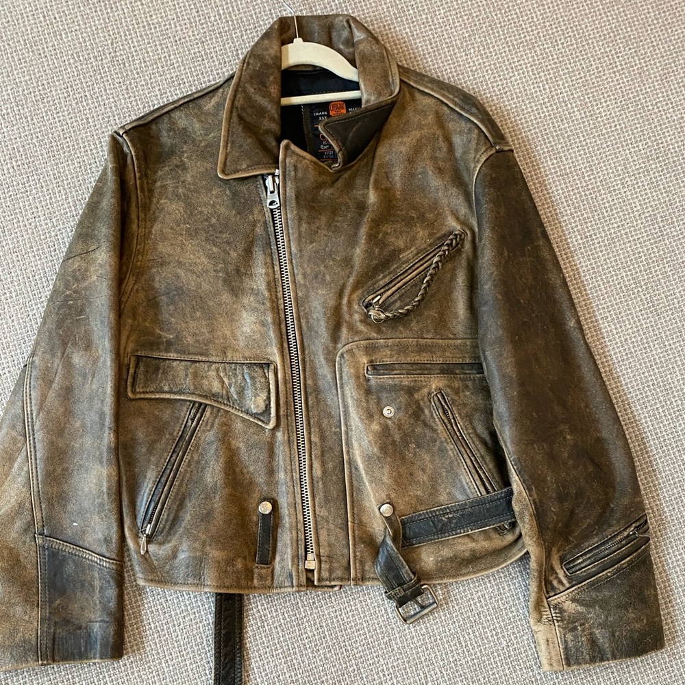 Authentic Chevignon Men’s Large Leather Jacket
